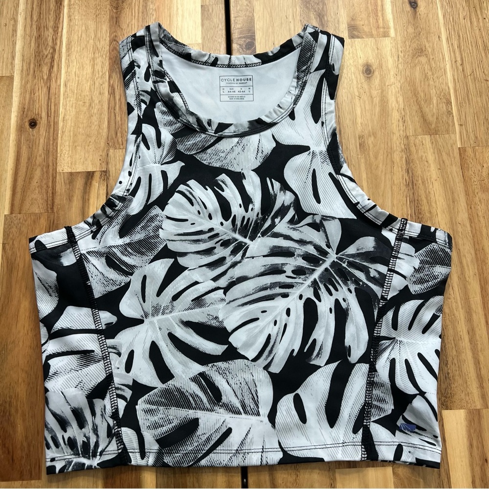 Cycle House by Marika Women’s Black White Tropical Leaf Print Cropped Tank Top L